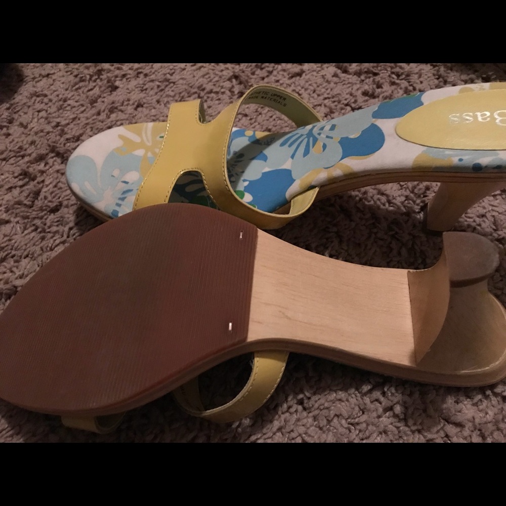 Bass shoes - Picture 2 of 2