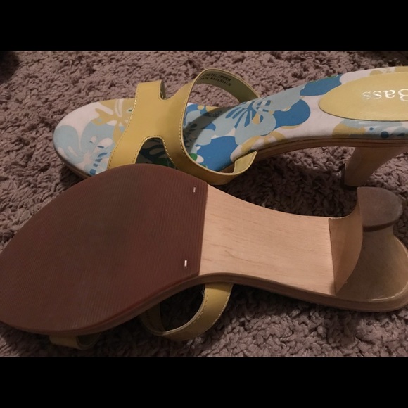 Bass shoes - Picture 2 of 2