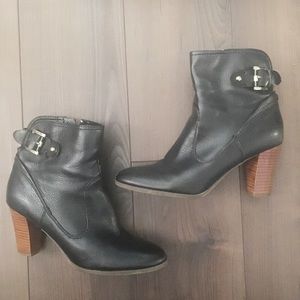 Tommy Hilfiger booties