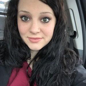 Meet your Posher, Brittney