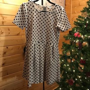 Lularoe Amelia - polka dot - short hemmed