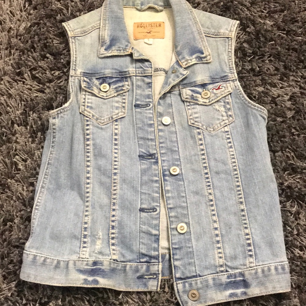 Hollister sleeveless denim jacket