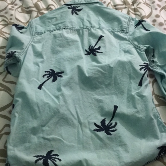 Bar III men's button down blue palm tree shirt - Picture 4 of 4