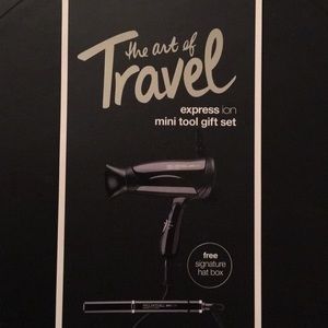 New PRO Paul Mitchell dryer/flat iron Combo!!!!