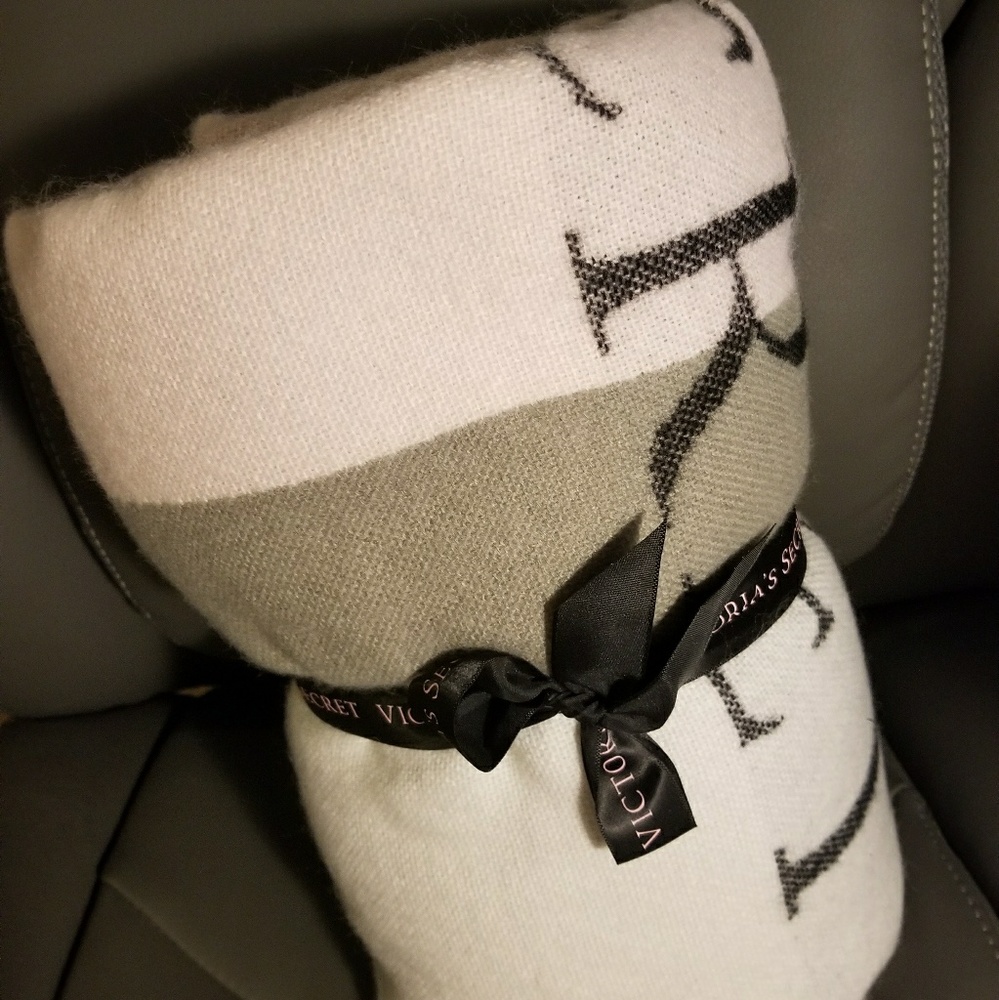 Victoria's Secret plaid fringe blanket