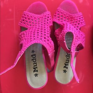 MUDD Hot Pink Wedges