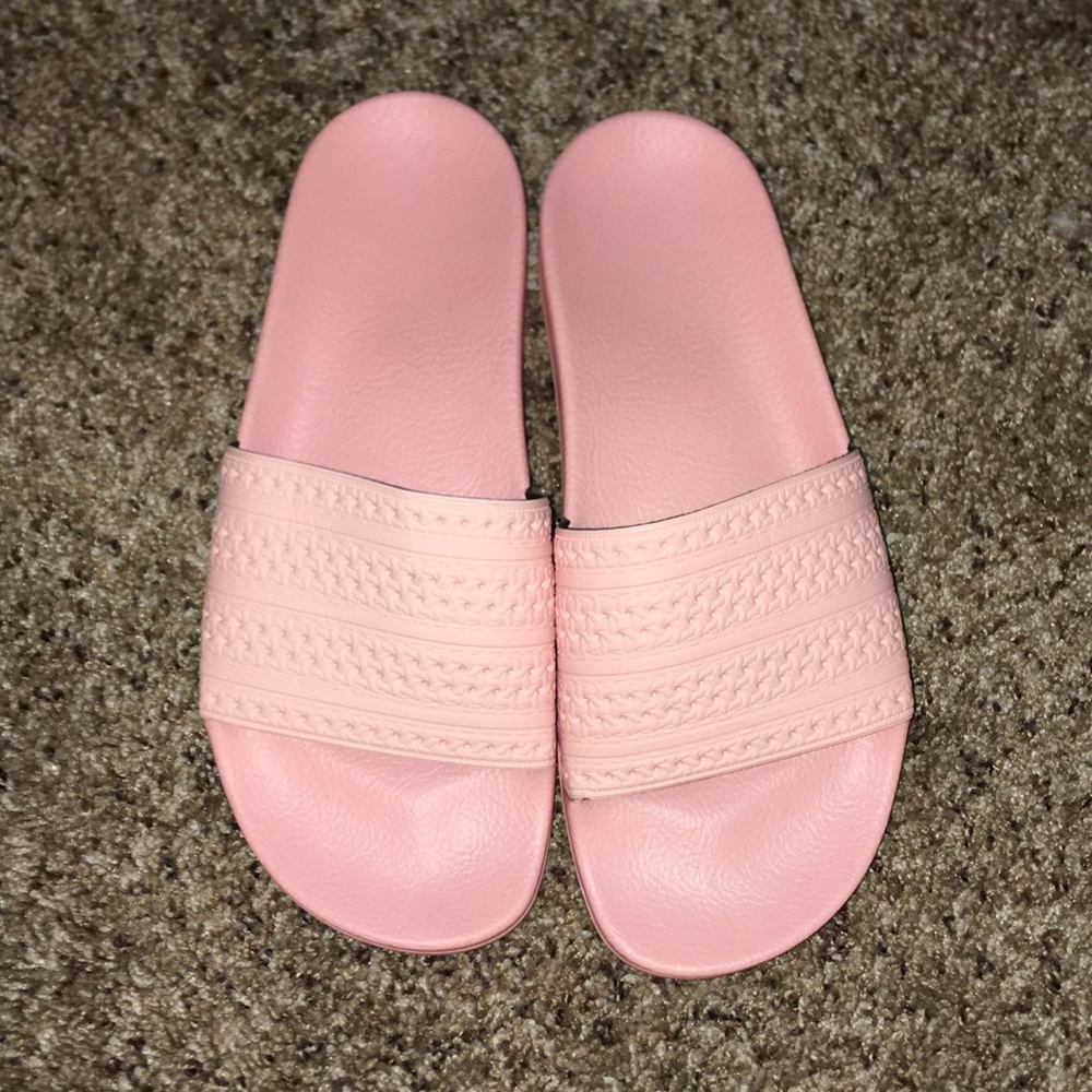 Poolside slippers