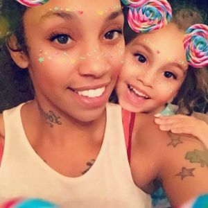 Meet your Posher, Alyssa