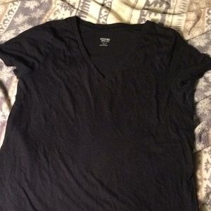 Black v neck T-shirt