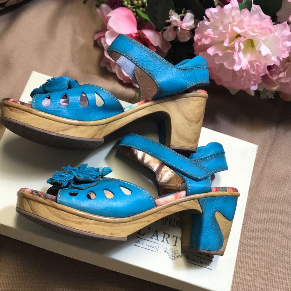 NWB L’ Artiste spring step shoes