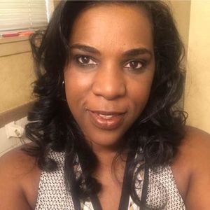 Meet your Posher, Ramona