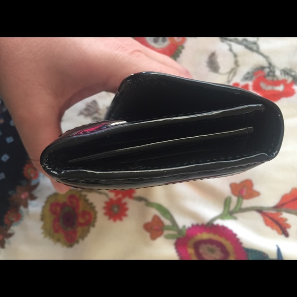 ❗️SOLD❗️Burberry Continental Wallet. - Picture 7 of 8