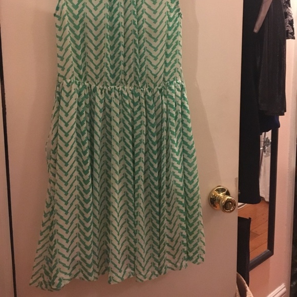 Collared Button Dress - Picture 6 of 7