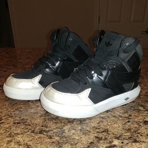 Adidas toddler sz 8c