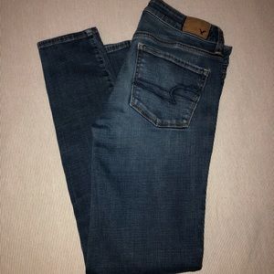 American Eagle Medium Wash Skinny Jeans