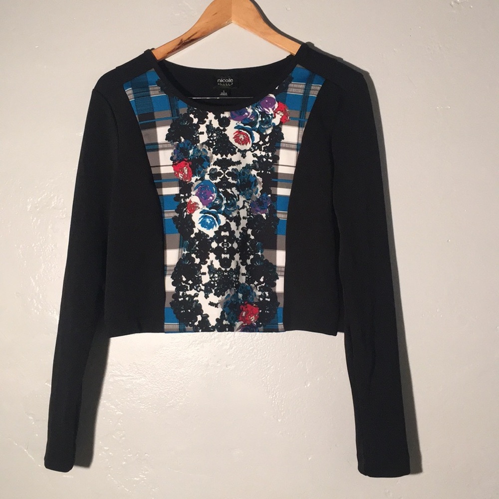Black with prints crop top