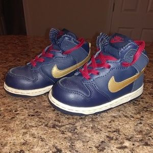 Nike toddler sz 8