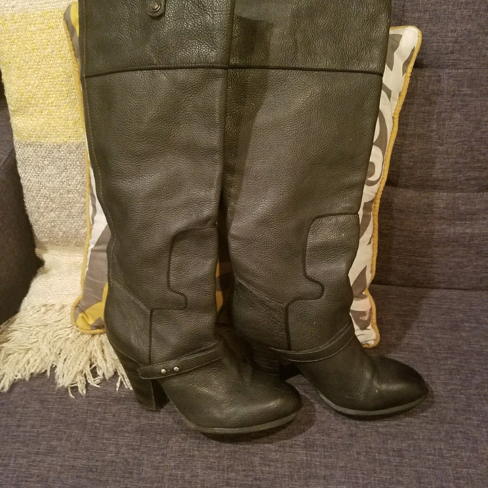 Women's boots