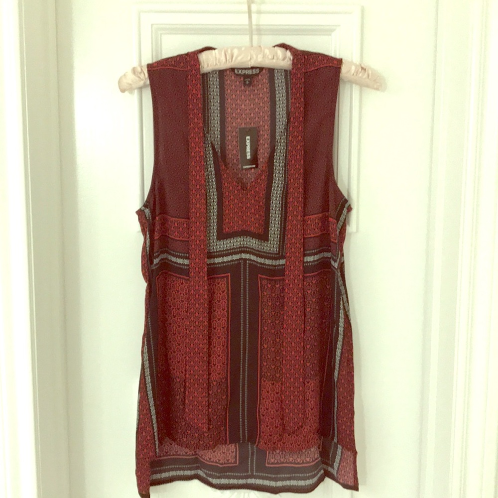 Make an offer! NWT Express Sleeveless Blouse Sz Sm