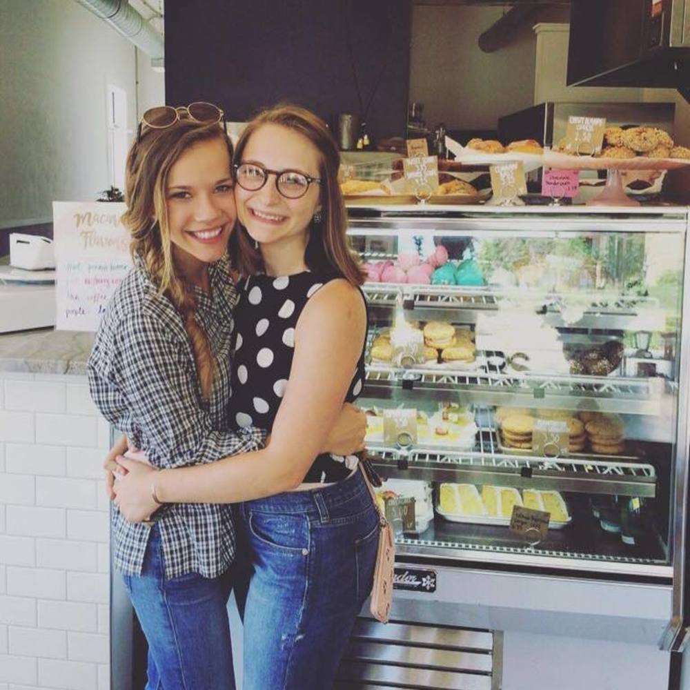 Meet your Posher, Abbey