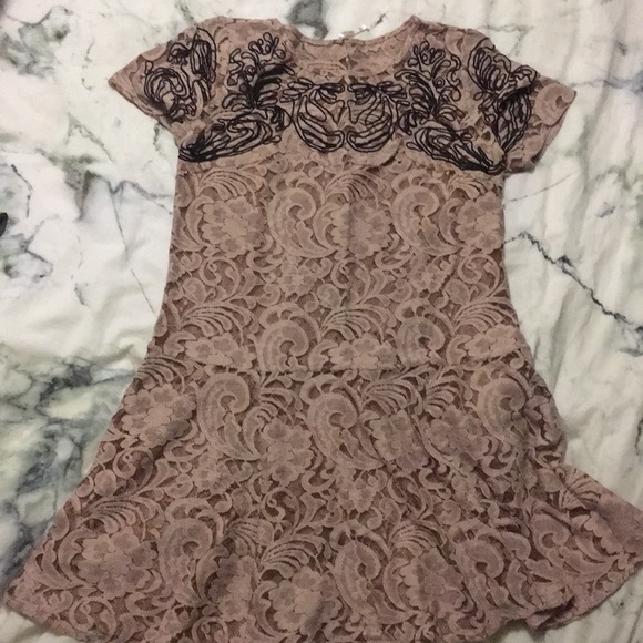 Free people beautiful dream lace dress - Picture 2 of 2