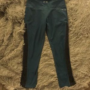 Oakley Crop Leggings
