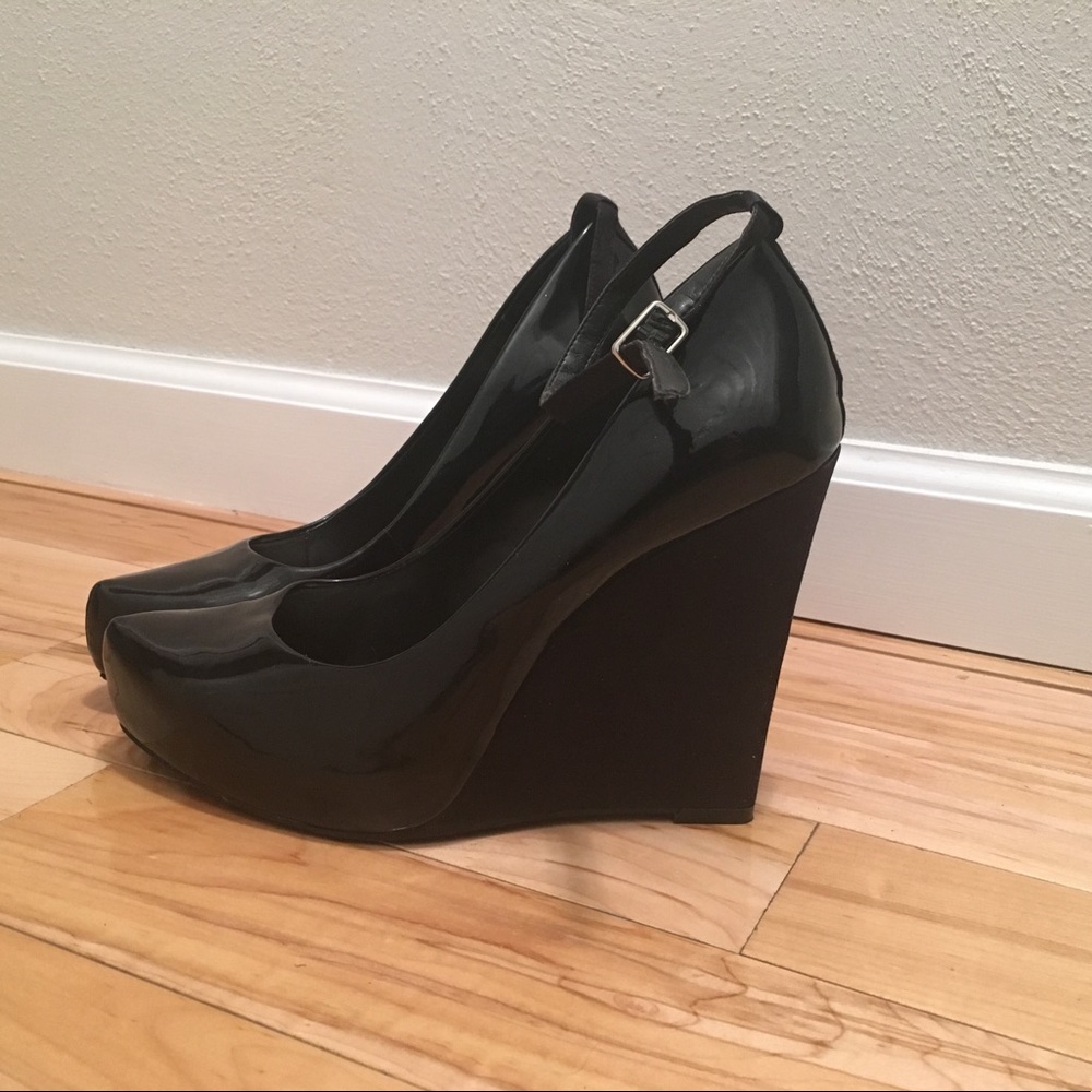 bcbg platform shoes
