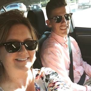 Meet your Posher, Levi