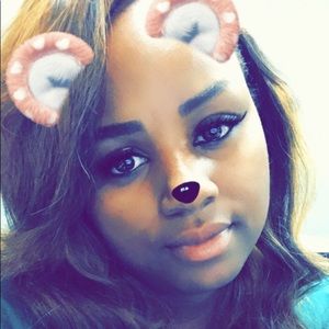 Meet your Posher, Gloria