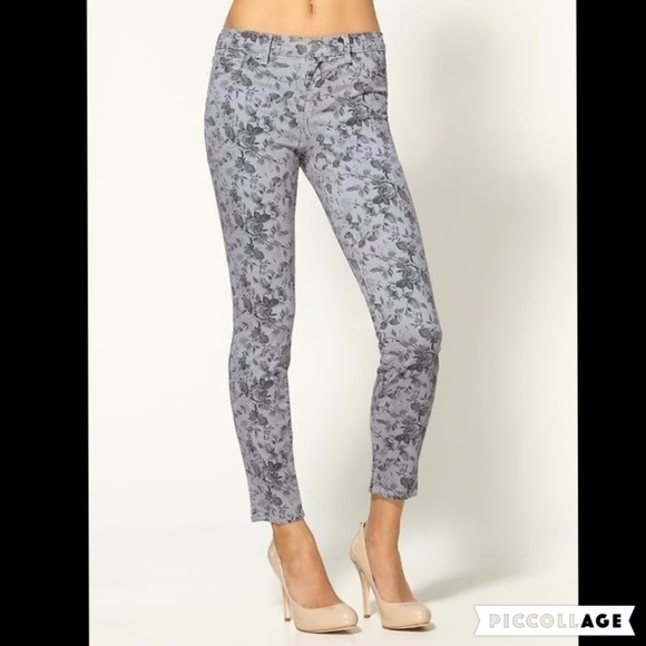 ⏳GONE JUNE 30⏳ J Brand Capri Skinny Jeans - Picture 2 of 8