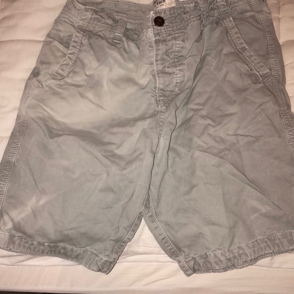 Abercrombie & Fitch cargo shorts