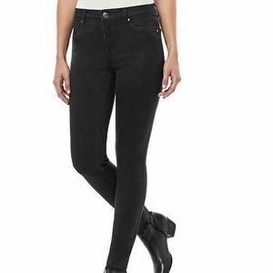 NEW!! Buffalo Karolin Mid Rise Super Stretch Jeans