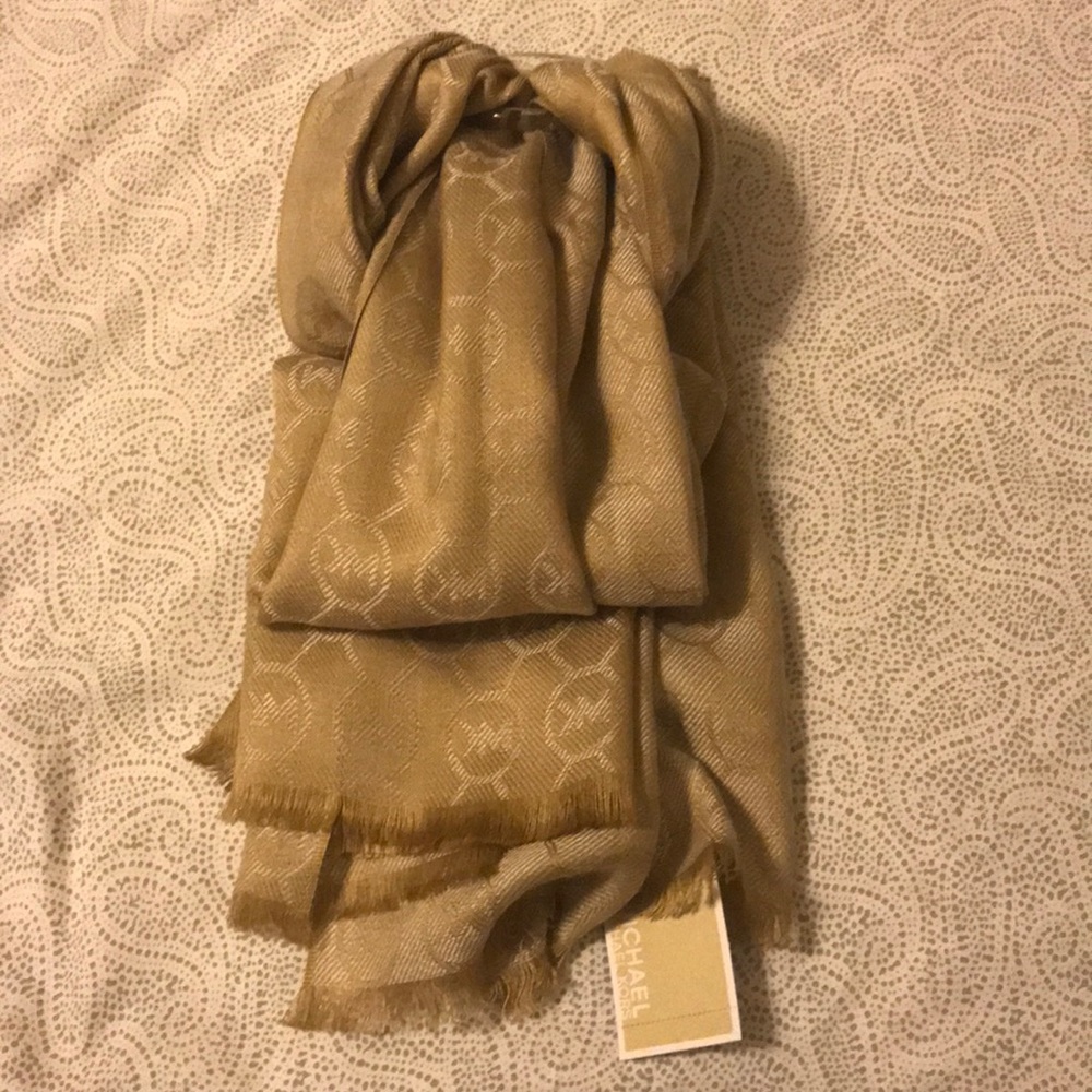 Michael Kors scarf