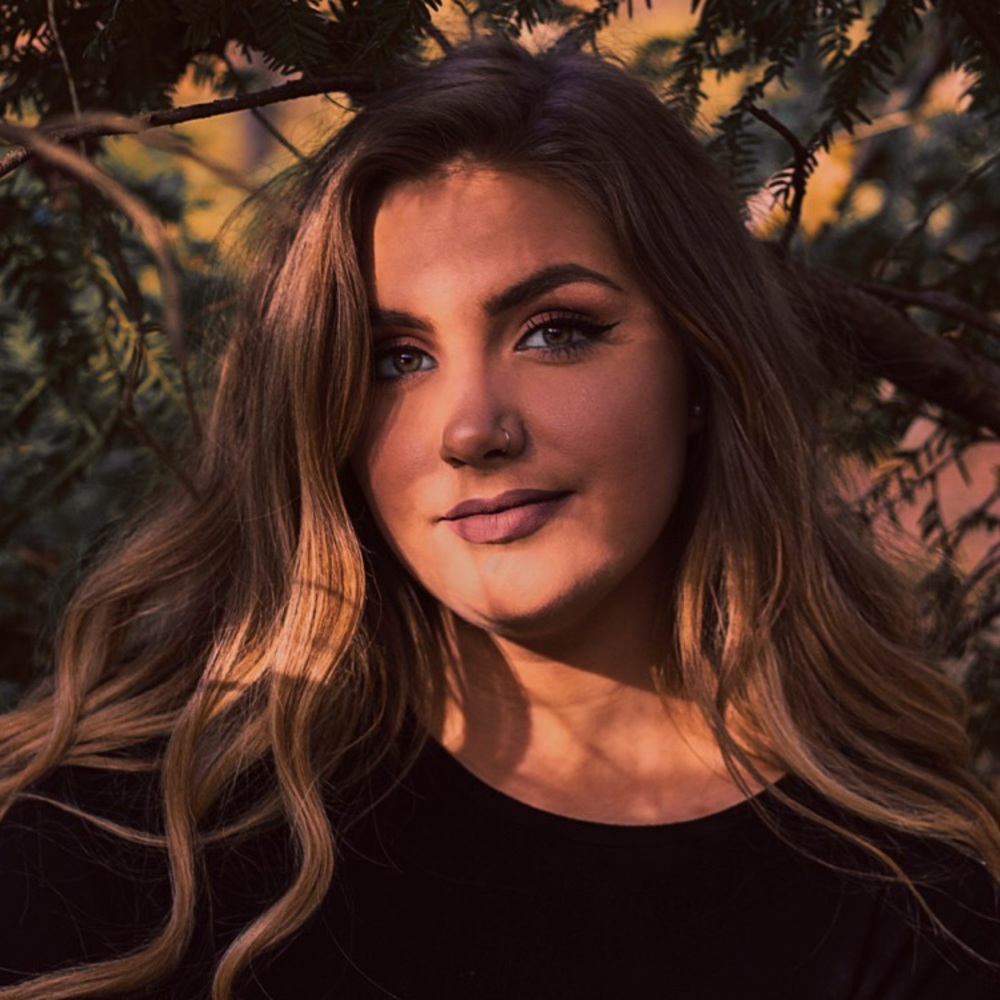 Meet your Posher, Lauren