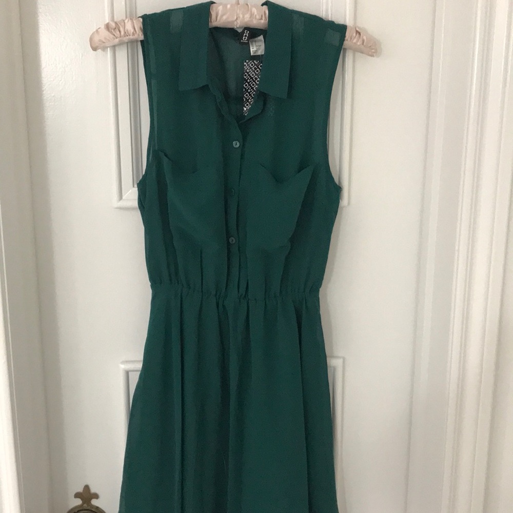 NWT H&M Sleeveless Button Up Dress in Sz 4