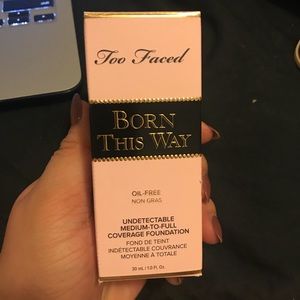 Too Faced Born This Way Foundation