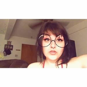 Meet your Posher, Amethyst