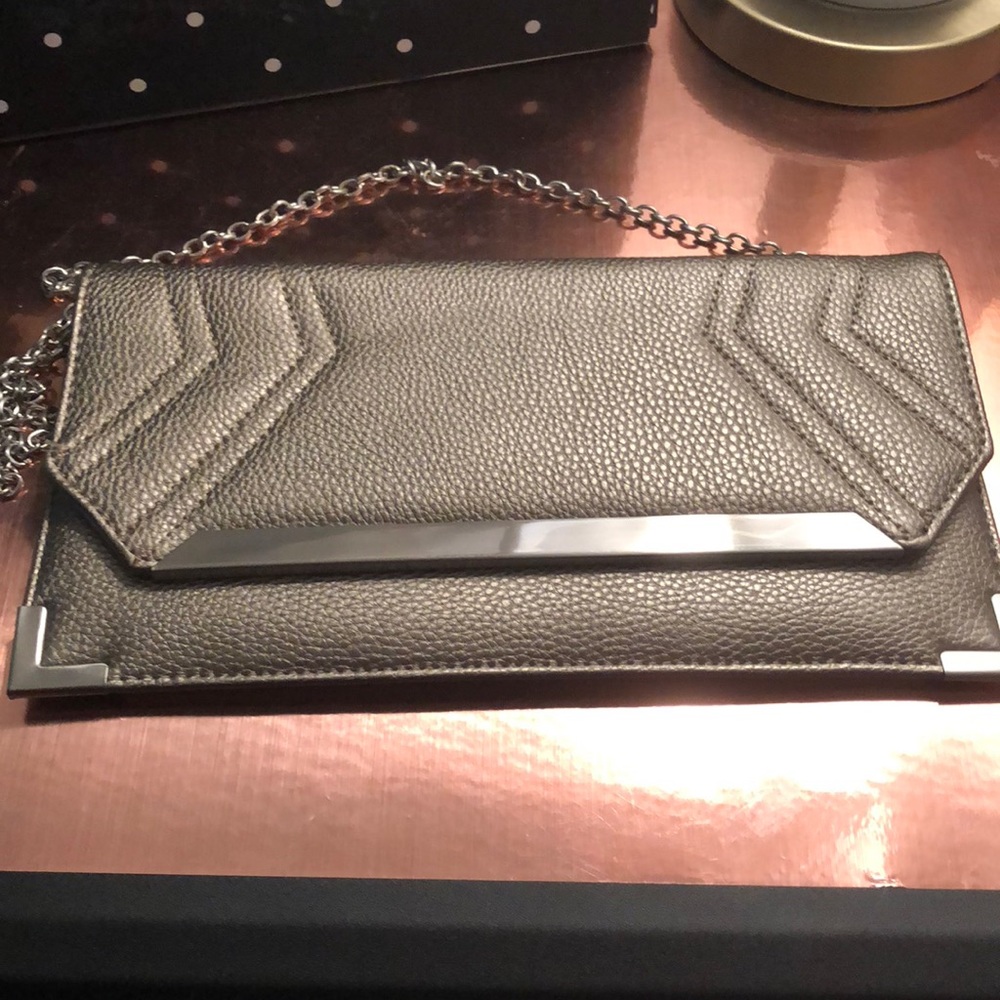 Silpada Leather taupe pewter purse