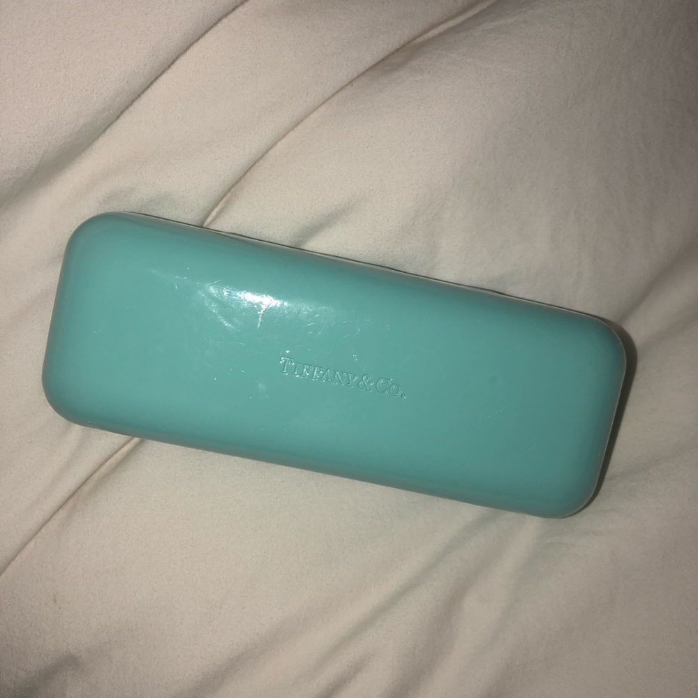 Tiffanys glasses case