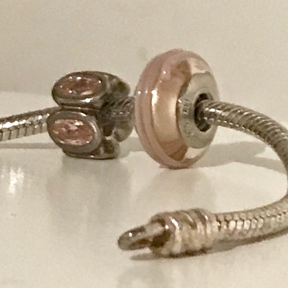 Pandora Pink Ribbon Murano Glass Bead DISCONTINUED - Picture 7 of 8