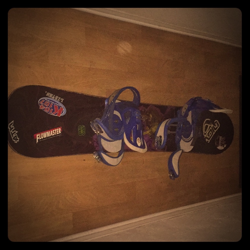 Sold elsewhere, can’t figure out how to delete this post