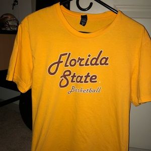 WORN ONCE | 2017 VINTAGE FSU BASKETBALL T-SHIRT M