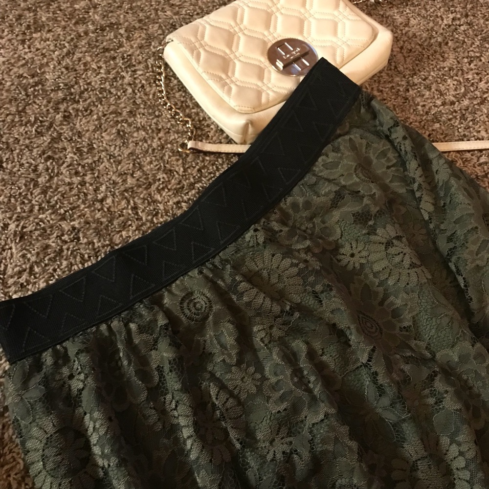 Lularoe Lace Lucy *Discontinued Style*