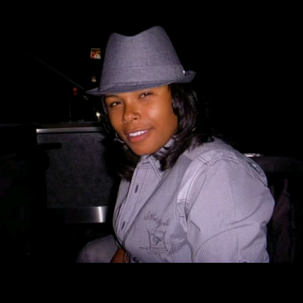 Meet your Posher, Shante