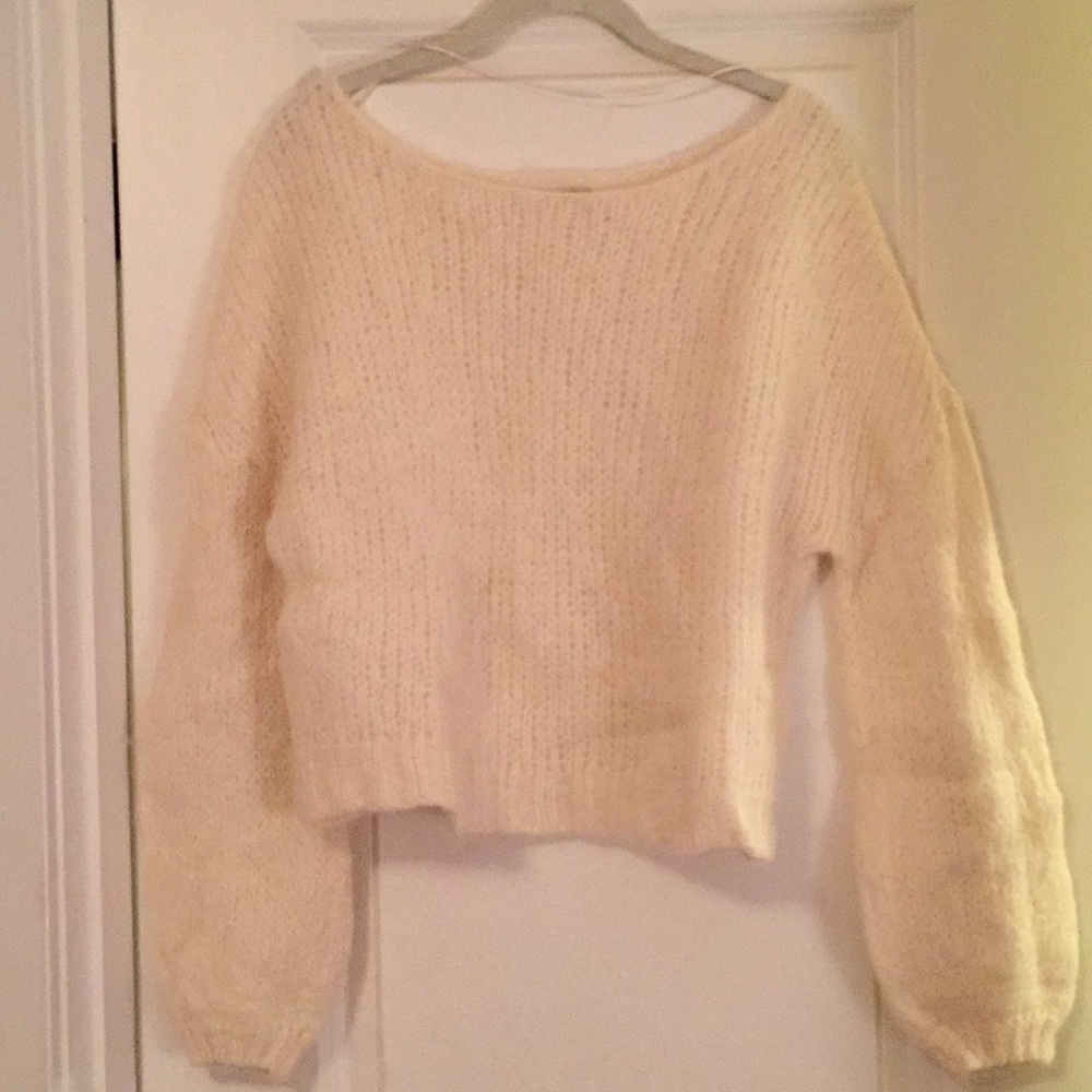 CREAM FREE PEOPLE SWEATER