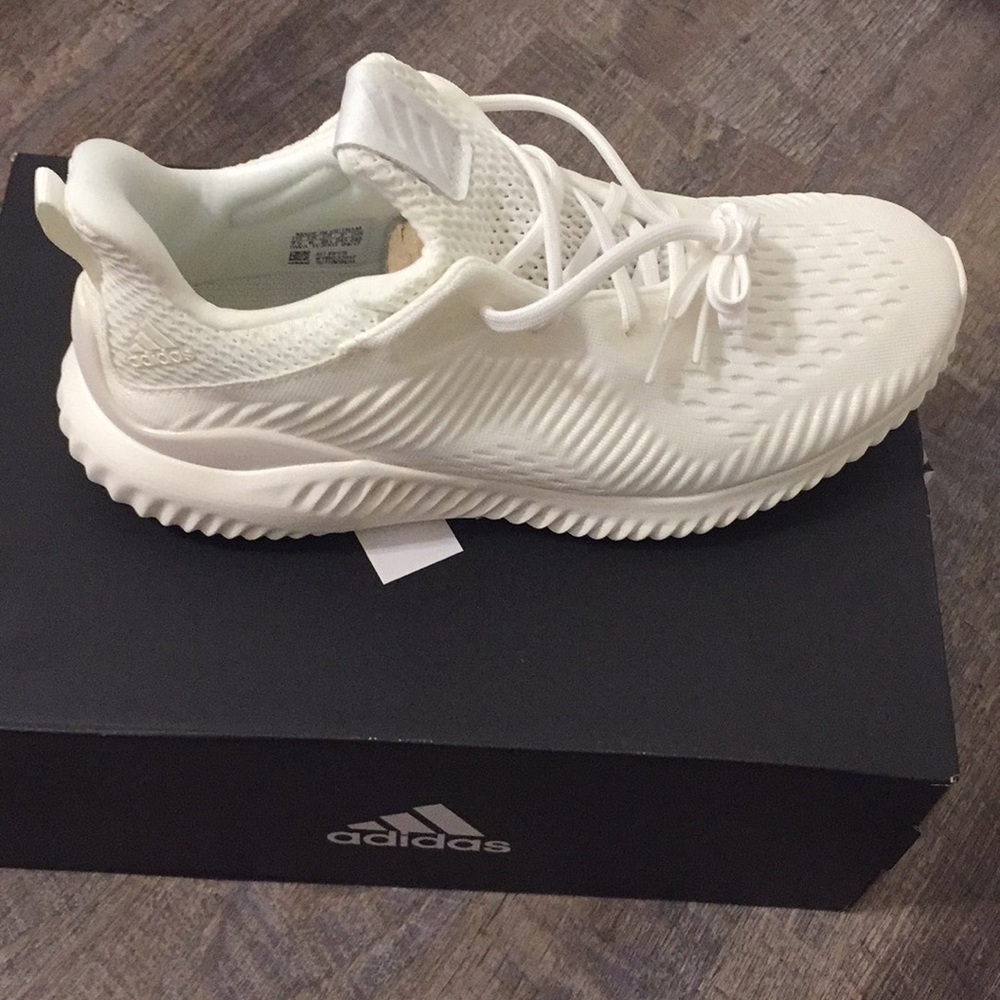 Adidas Alphabounce EM Undye Shoes