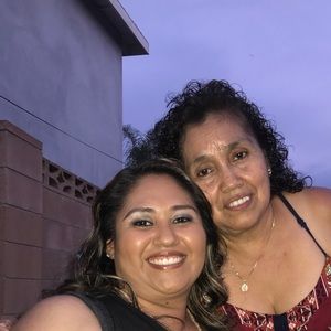 Meet your Posher, Yessica