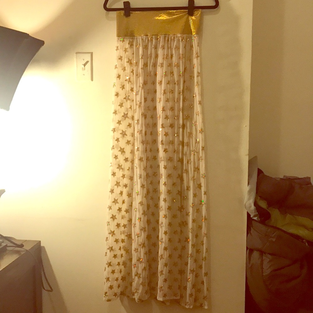 Gold sequence stars // white mesh skirt