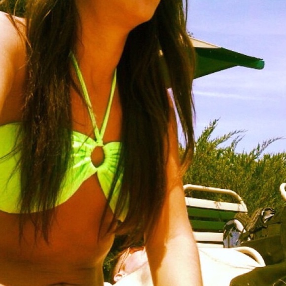 Meet the Posher @laurenmichellej xoxo Lauren 💋 - Picture 3 of 8