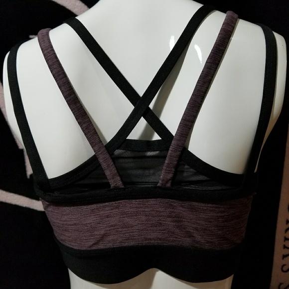 *WITH POCKETS!* NWT PINK VS SPORTS BRA - Picture 4 of 5